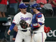 Rangers jazdia na 3-jazdovej smene, aby vyhrali nad Mariners MLB: Seattle Mariners v Texas Rangers