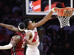 Raptors hostí Heat pre pár, pričom obaja súťažia o optimálne umiestnenie v play-off NBA: Toronto Raptors v Miami Heat