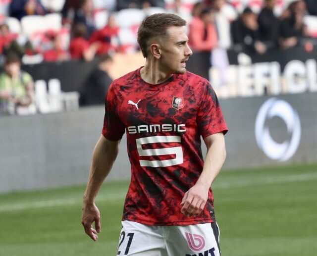 Rennes predpovedal XI proti Štrasburgu: Valentin Rongier suspendovaný
