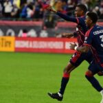 Revolúcia sa snaží zostať dokonalá doma vs. Crew