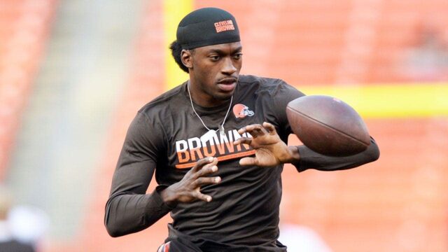 Robert Griffin III sleduje olympijské hry 2028 s futbalovým tímom USA
