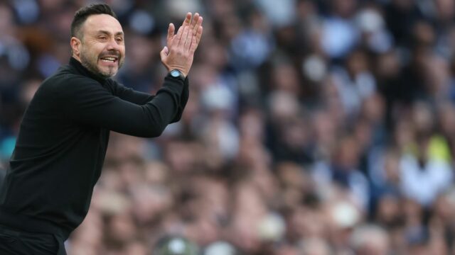 Hlavný tréner Tottenhamu Hotspur Roberto De Zerbi sa opäť snažil získať dôveru svojich hráčov