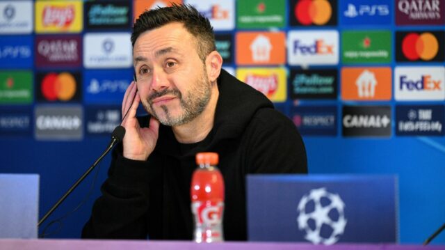 Roberto De Zerbi na tlačovej konferencii Ligy majstrov v Marseille