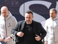 Roberto De Zerbi ponúka fanúšikom Tottenhamu ponuku po zmätku v autobuse a reakciách na noc v Crystal Palace Šéf Tottenhamu Roberto De Zerbi