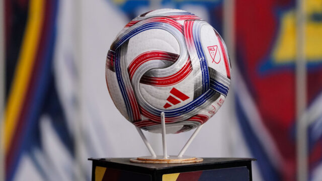 Roberto De Zerbi prerušil mlčanie v reakcii na postoj Masona Greenwooda
