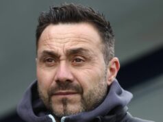 Roberto De Zerbi roztrhol vládu Igora Tudora a Thomasa Franka a zažiaril šiestimi hráčmi Taliansky hlavný tréner Marseille Roberto De Zerbi je na snímke pred 64. kolom Francúzskeho pohára medzi Bourg-en-Bresse (FBBP) a Olympique de Marseille (OM) na štadióne Marcel-Verchere v Bourg-en-Bresse vo východnom Francúzsku 21. decembra 2025. (Foto: Alexty Images cez MARTIN /AFP