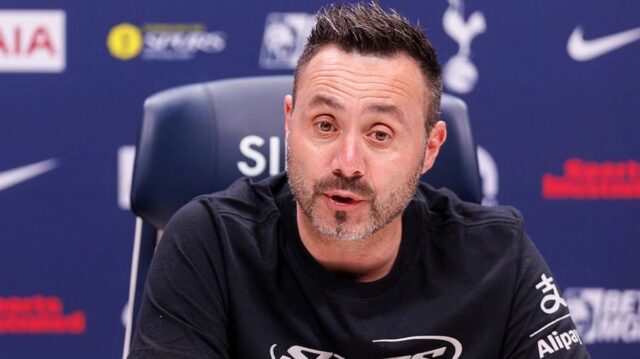 Roberto De Zerbi vysvetľuje, ako prinúti Xaviho Simonsa a Conora Roberto De Zerbi hovoril o dvoch svojich kľúčových hráčoch Tottenhamu Hotspur