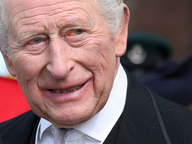 Rodina Giuffreových nalieha na britského kráľa Charlesa, aby sa stretol s tými, ktorí prežili Epsteina v USA | Správy o sexuálnom napadnutí
