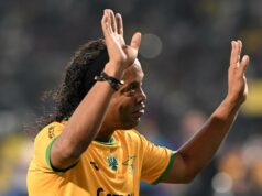 Ronaldinho prípad falošného pasu — Žena, ktorá dodala falošné pasy brazílskej legende uväznenej v Paraguaji Ronaldinho prípad falošného pasu — Žena, ktorá dodala falošné pasy brazílskej legende uväznenej v Paraguaji