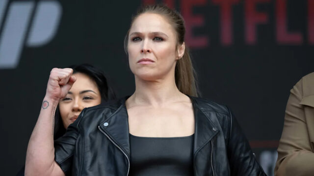 Ronda Rousey vybuchla na Kaylu Harrisonovú v brutálnej reakcii na 10. marca 2026; Inglewood, Kalifornia, Spojené štáty americké; Ronda Rousey pózuje počas tlačovej konferencie k nadchádzajúcemu zápasu MMA v perovej váhe v Intuit Dome. Povinný kredit: Kirby Lee-Imagn Images