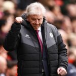 LONDÝN, ANGLICKO - 3. apríla: Manažér Bristol City Roy Hodgson oslavuje svoj prvý gól počas zápasu Sky Bet Championship medzi Charlton Athletic a Bristol City v The Valley 3. apríla 2026 v Londýne v Anglicku. (Foto Jacques Feeney/Offsajd/Offsajd prostredníctvom Getty Images)