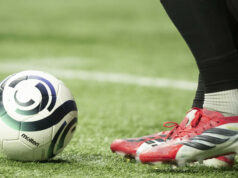 Rozhodca Manchester United vs Leeds United zapojený do ďalšej kontroverzie o červenú kartu Rozhodca Manchester United vs Leeds United zapojený do ďalšej kontroverzie o červenú kartu