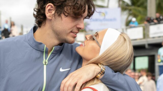 Rozišiel sa Taylor Fritz s priateľkou Morgan Riddle?
