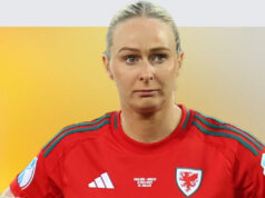 Rubrika Rhiannon Roberts: Výmena stráží a hranie vo Wrexhame Rubrika Rhiannon Roberts: Výmena stráží a hranie vo Wrexhame