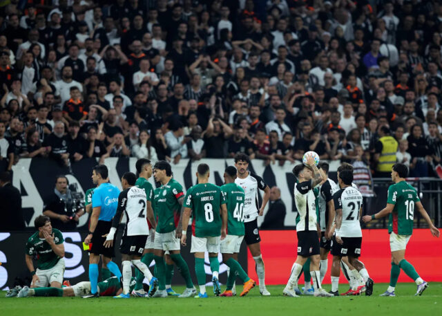 STJD obviňuje hráčov z bitky v derby Corinthians vs Palmeiras Download app from appStore