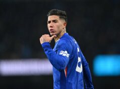 Sága Enza Fernandeza zdôrazňuje kľúčový rozdiel medzi Chelsea a Man City Enzo Fernandez dosiahol neskorý vyrovnávajúci gól Chelsea, keď naposledy čelili Man City – tento víkend bude suspendovaný (Getty Images)