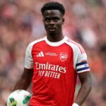 Prizerá sa Bukayo Saka z Arsenalu