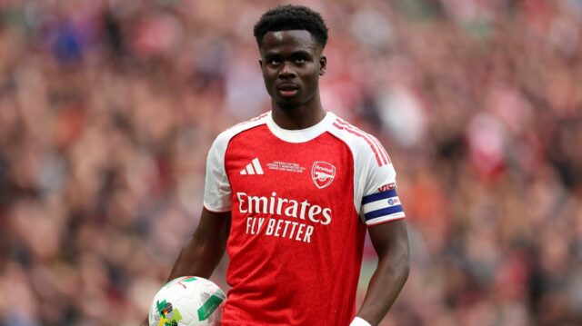 Saka, Rice, Timber - Najnovšie správy o zranení Arsenalu a Prizerá sa Bukayo Saka z Arsenalu