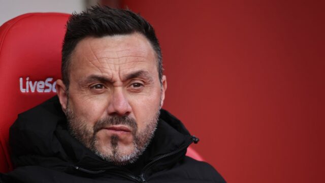 Roberto De Zerbi počas zápasu Premier League medzi Sunderlandom a Tottenhamom Hotspur na Stadium of Light