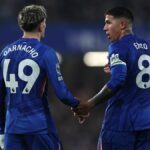 Alejandro Garnacho a Enzo Fernandez