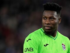 Šéfovia Man Utd sa obávajú nového prestupového problému vďaka zmluvnej klauzule Andre Onana Man Utd boli radi, že nechali Andreho Onana odísť v lete, ale čelili bezprostrednému rozhodnutiu o svojej budúcnosti