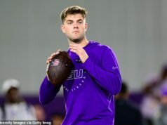 Šéfovia si vybrali šokového quarterbacka v drafte NFL, keď sa Patrick Mahomes zotavuje z brutálneho zranenia kolena Chiefs využili svoju voľbu č. 249 v siedmom kole na získanie LSU QB Garretta Nussmeiera