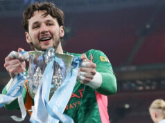 Sezóna bola veľká vzdelávacia skúsenosť – Trafford James Trafford je držiteľom trofeje Carabao Cup