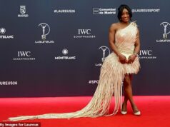 Simone Bilesová vystúpila v pozoruhodných róbach za 11 000 dolárov na Laureus World Sports Awards po tom, čo priznala, že jej vlastní fanúšikovia ju znepokojujú Simone Bilesová vyjadrila obavy o súkromie pred udeľovaním cien Laureus World Sports Awards v Madride