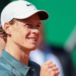 Sinner sa dostal do osemfinále po 37-setovom rekorde