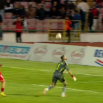 �� Skúste to pochopiť! Brankár neuveriteľne chybuje v ����