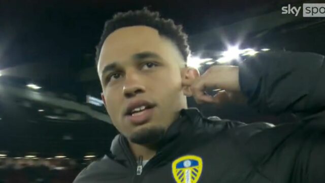 Zdá sa, že víťaz zápasu Leeds United Noah Okafor prisahal, keď kamery Sky Sports zachytili jeho oslavu na plný úväzok.