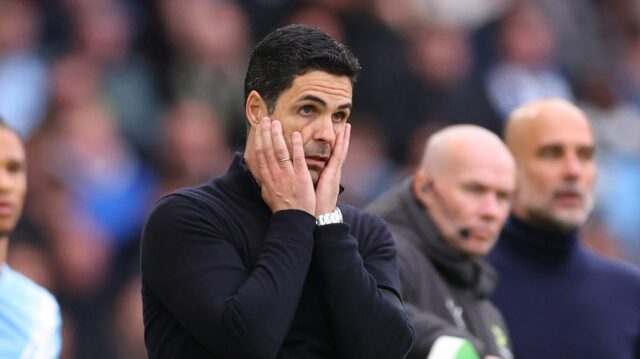 Tréner Arsenalu Mikel Arteta 