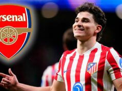 Správy z Arsenalu: Aktualizácia prestupu Juliana Alvareza a dohoda pred uzavretím zmluvy Julian Alvarez z Atlética Madrid oslavuje piaty gól svojho tímu počas zápasu osemfinále Ligy majstrov 2025/26 medzi Atleticom de Madrid a Tottenhamom Hotspur.