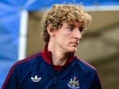 Správy z Arsenalu: Eddie Howe hovorí o zvestiach Anthonyho Gordona, keď je prestup potvrdený Anthony Gordon.