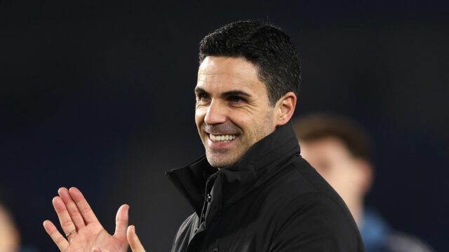 Tréner Arsenalu Mikel Arteta