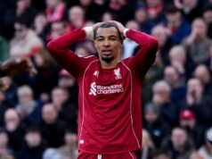 Správy z Liverpoolu: Hugo Ekitike poslal varovanie, pretože sa očakáva náhrada za 60 miliónov libier Liverpoolčan Hugo Ekitike ľutuje nevyužitú šancu počas zápasu Premier League na Anfielde v Liverpoole. Dátum fotografie: sobota 28.2.2026.