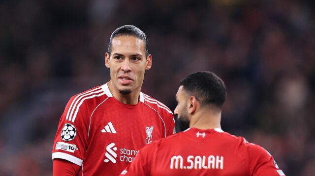 Virgil van Dijk z Liverpoolu a Mohamed Salah z Liverpoolu