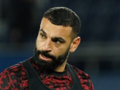 Správy z Liverpoolu: „Frustrácia“ Mo Salaha je jasná, pretože hviezda spochybňuje plán Arneho Slotu Paríž, Francúzsko – 8. apríla: Mohamed Salah z FC Liverpool sa rozcvičuje pred štvrťfinálovým zápasom UEFA Champions League 2025/26 medzi Paris Saint-Germain FC a Liverpool FC v Parc des Princes 8. apríla 2026 v Paríži vo Francúzsku. (Foto od Tnani Badreddine/DeFodi Images/DeFodi cez Getty Images)