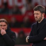 Manuel Ugarte z Manchestru United oslavuje s Casemirom