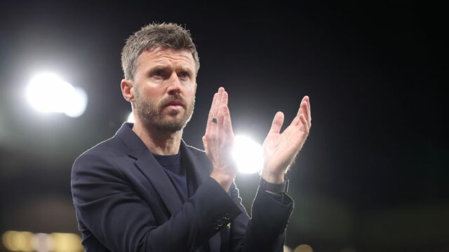 Michael Carrick chce dostať Manchester United späť na vrchol