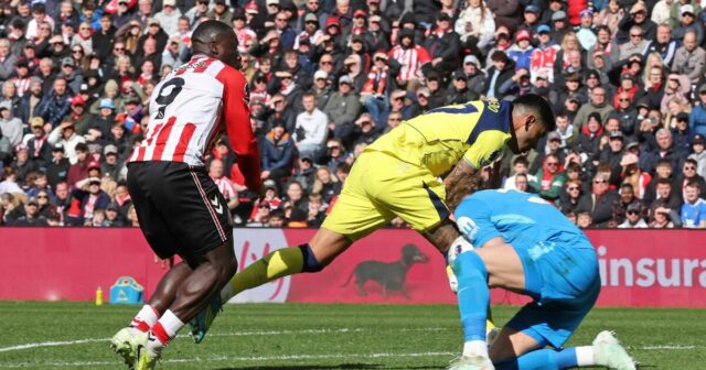 Spurs dostanú odpoveď Premier League po faule, ktorý ukončil Romerovu sezónu | Futbal | Šport
