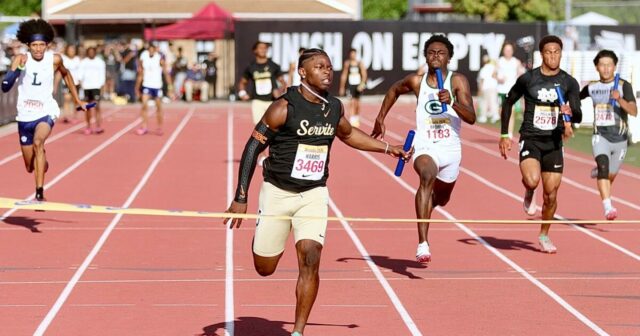 Štafeta Servite 4x100 prekonáva štátny rekord na Arcadia Invitational
