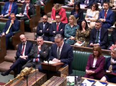 Starmer oznamuje rozhovory o riešení krízy v Hormuzskom prielive | Americko-izraelská vojna proti Iran News Starmer oznamuje rozhovory o riešení krízy v Hormuzskom prielive | Americko-izraelská vojna proti Iran News