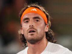 Stefanos Tsitsipas zasiahol po predčasnom odchode brutálnym „katastrofálnym“ komentárom Stefanos Tsitsipas zasiahol po predčasnom odchode brutálnym „katastrofálnym“ komentárom