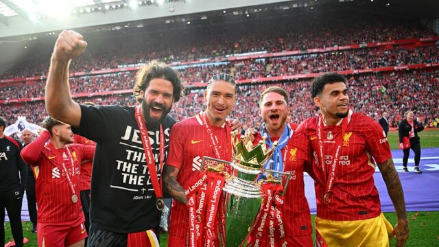 Steven Gerrard vyzýva Liverpool, aby znovu podpísal bývalú hviezdu ako Steven Gerrard