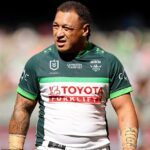 Vymáhač NRL Josh Papalii prinútil online trolla, aby vydal chrapľavé ospravedlnenie vo forme videa po tom, čo sa malý „fanúšik“ vyhrážal, že zaútočí na priateľku tímového kolegu z Canberry Toma Starlinga.