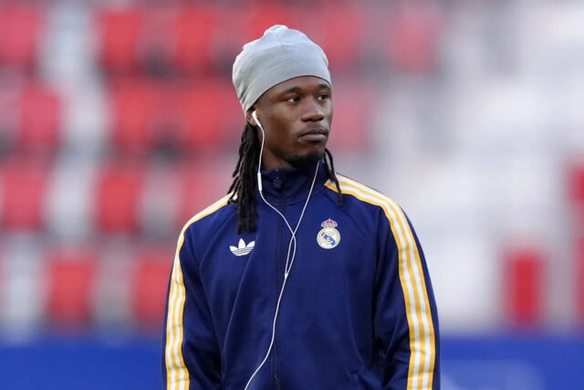 Stredopoliar Realu Madrid priťahuje veľký záujem zo strany gigantov PSG a Premier League
