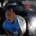 Tiger Woods minulý piatok zíva v zadnej časti policajného auta na ceste do väzenia na Floride