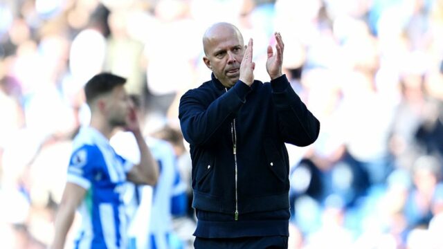 Arne Slot si aj napriek ťažkej sezóne zachováva podporu liverpoolskej hierarchie