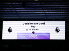 Sunderland dostal vysvetlenie VAR po zúrivosti pri prevrátenej bránke proti Nottinghamu Forest Gól Daniela Ballarda pre Sunderland vs Nottingham Forest bol po kontrole VAR neuznaný